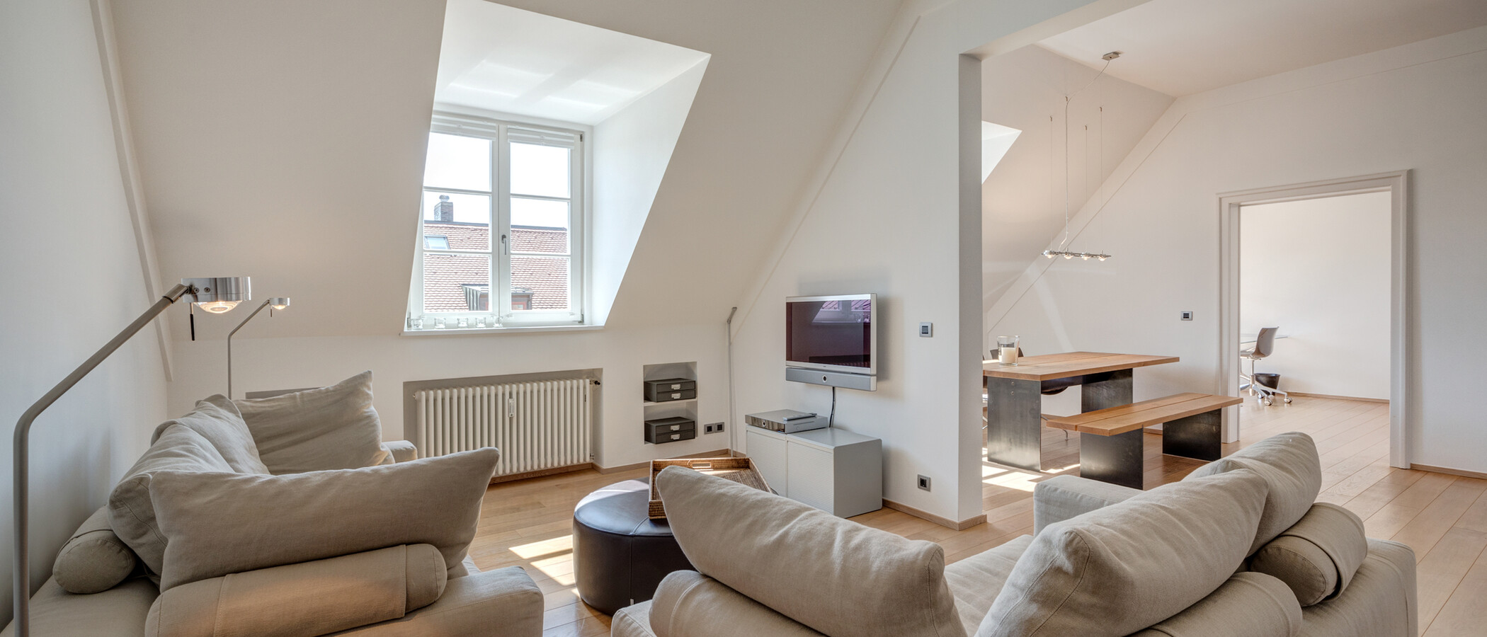 квартира München Maxvorstadt - Rund um den Josephsplatz 01 гостиная 5076