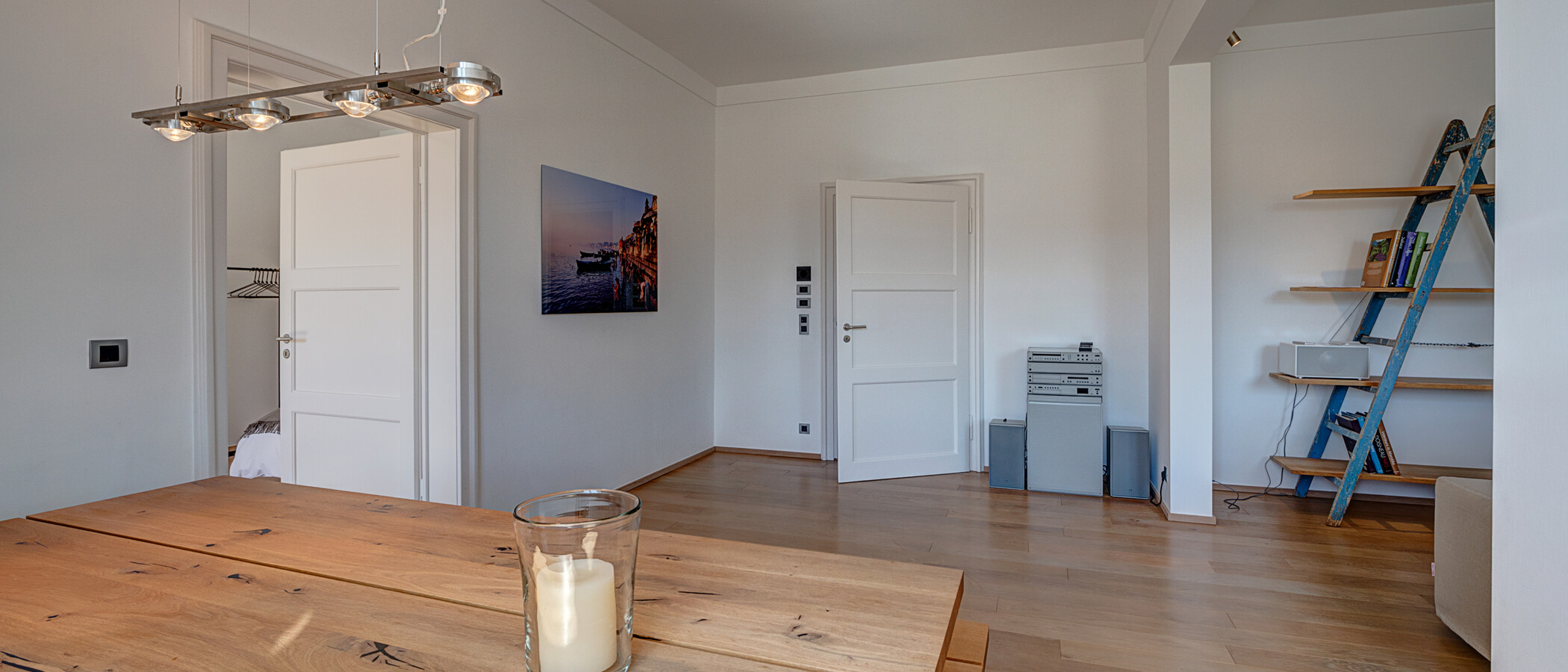 квартира München Maxvorstadt - Rund um den Josephsplatz 03 столовая 5076