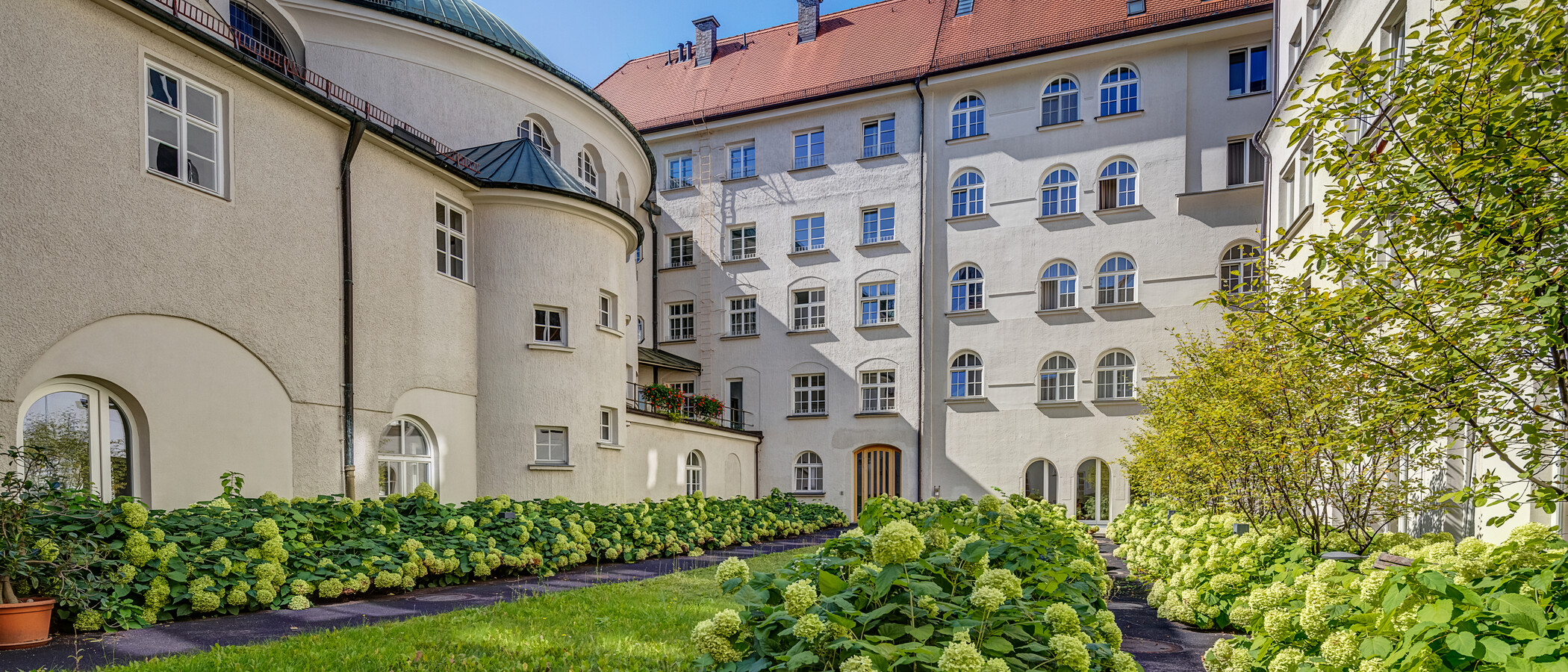 квартира München Lehel 02 внутренний двор  5113