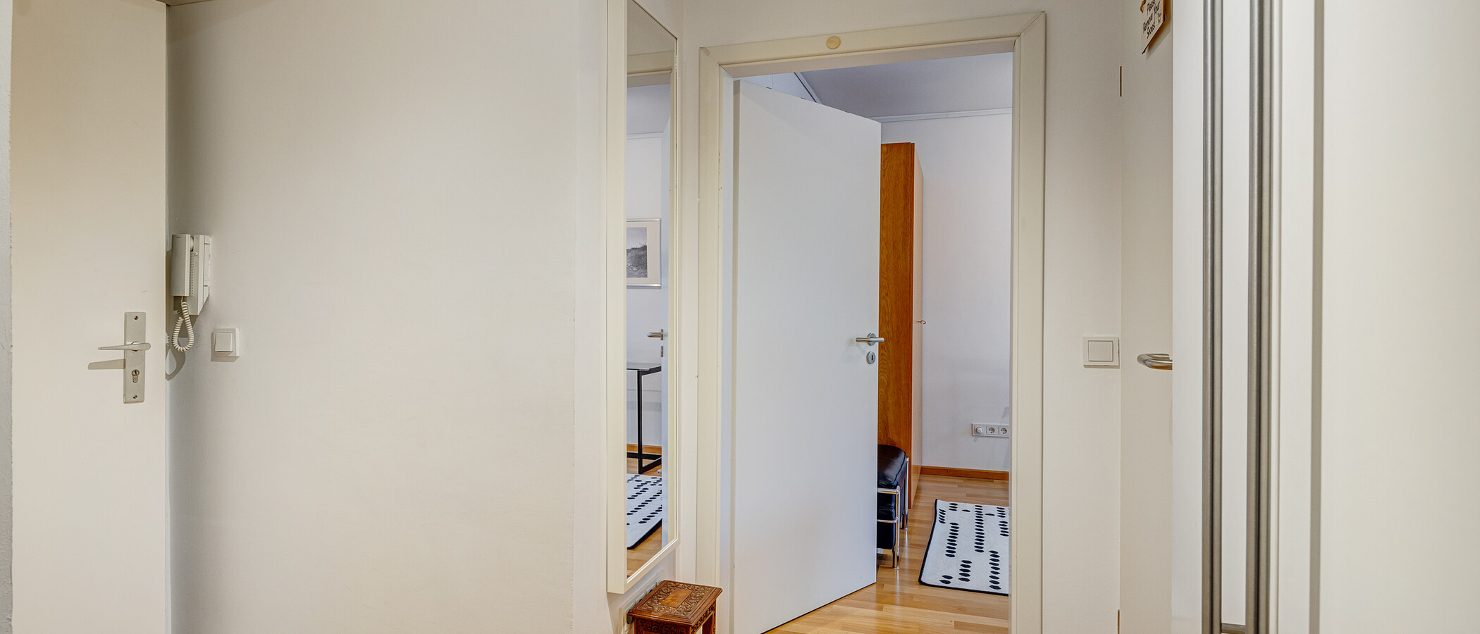 квартира München Schwabing-West 03 коридор 5116