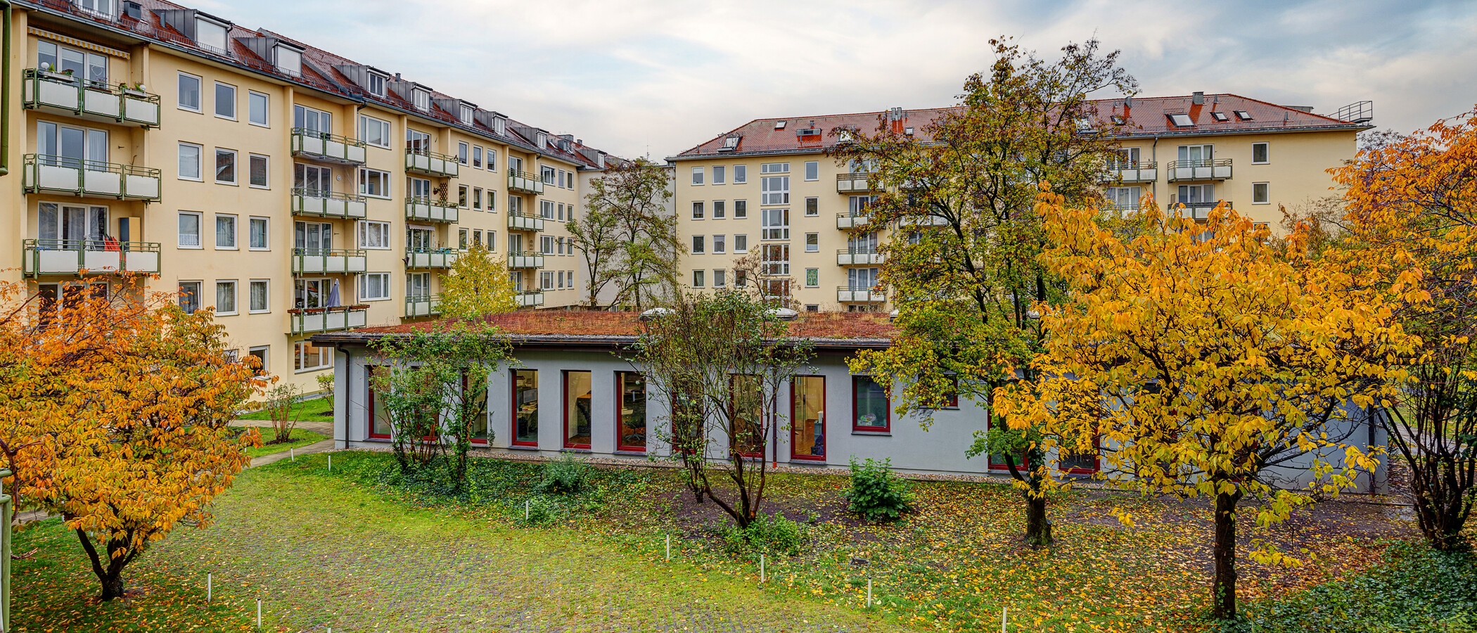 квартира München Schwabing-West 01 вид из окна 5116
