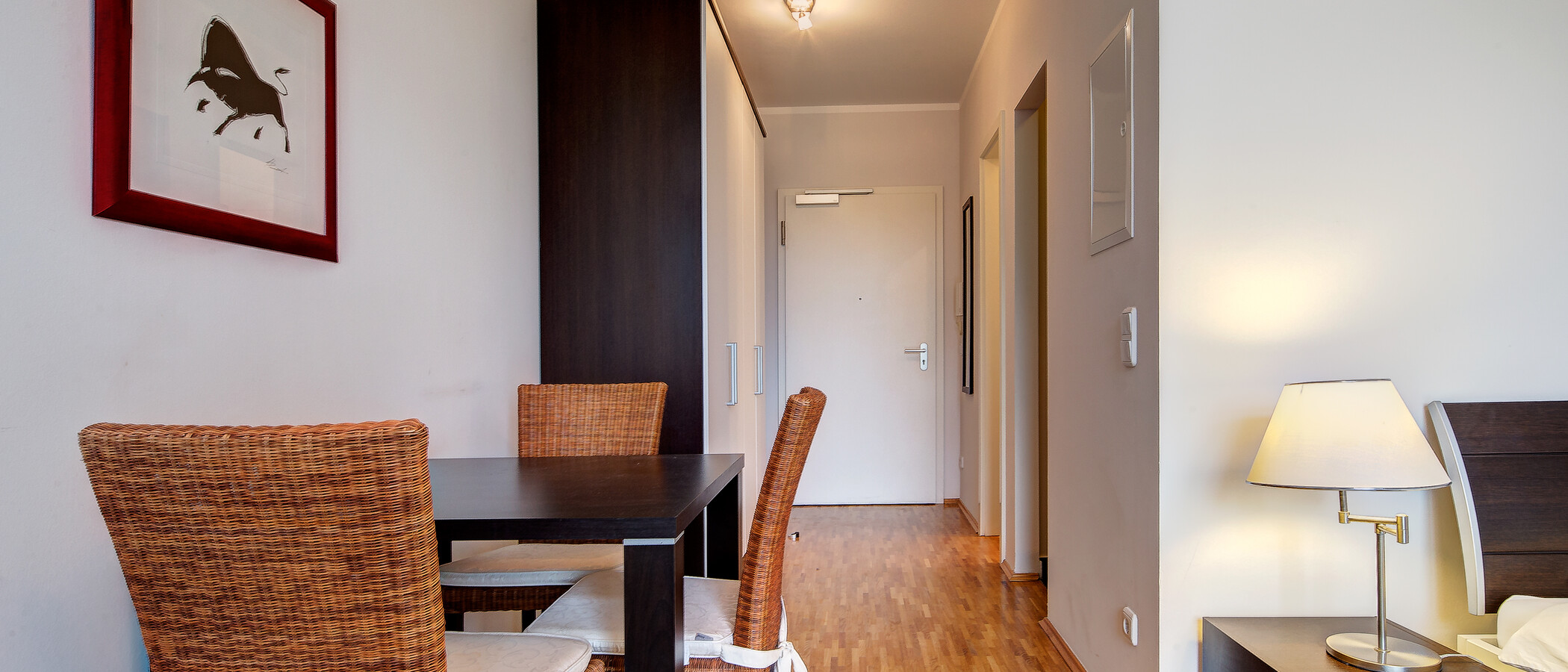 квартира München Schwabing (rechts der Leopoldstraße) 04 гостиная 5170