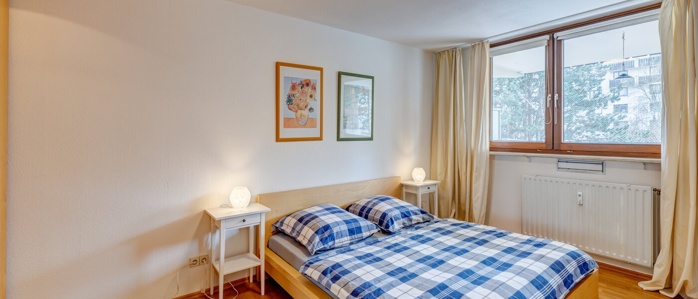 квартира München Haidhausen 01 спальная комната 5180