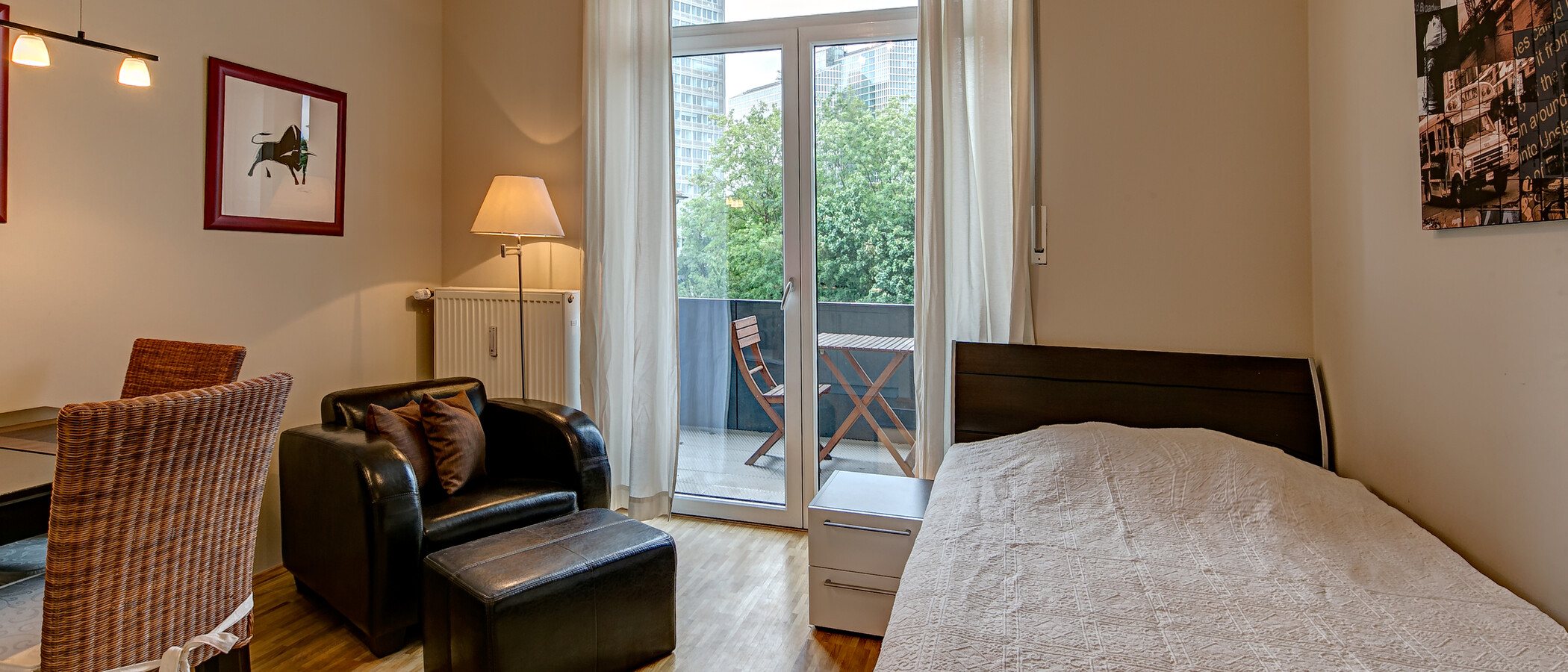 квартира München Schwabing (rechts der Leopoldstraße) 01 гостиная 5202