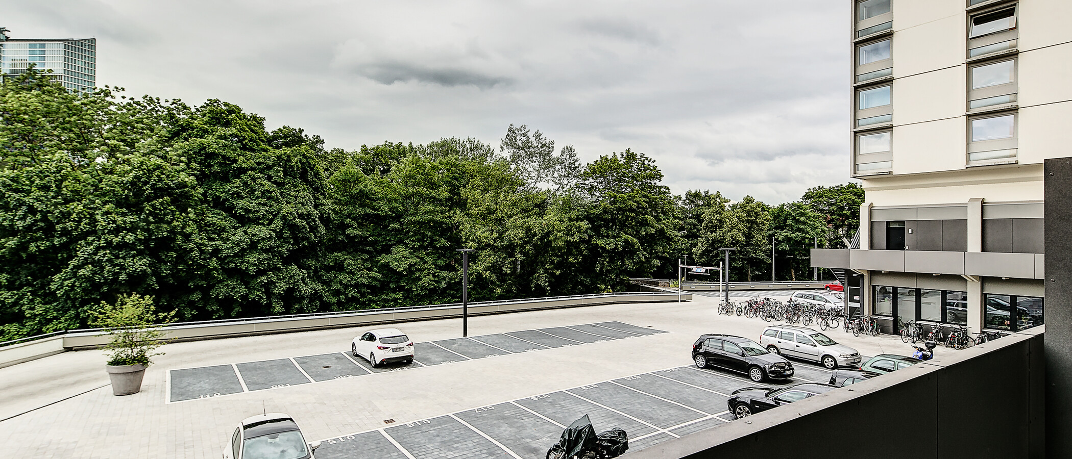 квартира München Schwabing (rechts der Leopoldstraße) 01 вид из окна 5202