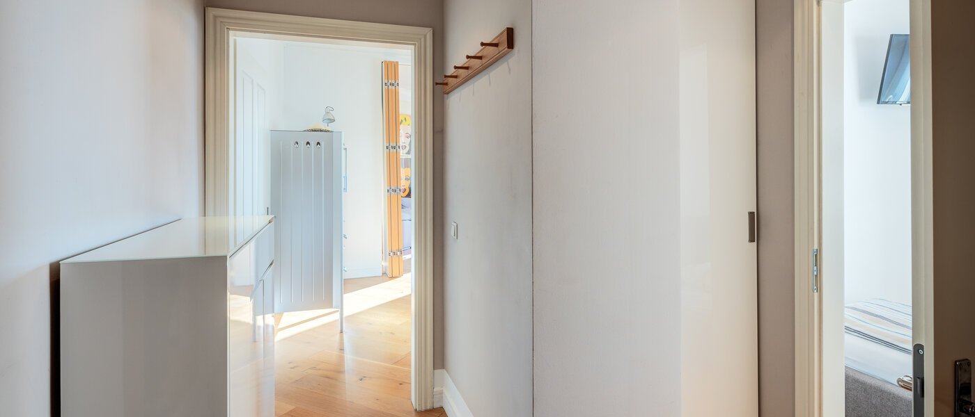 квартира München Neuhausen 04 коридор 5216