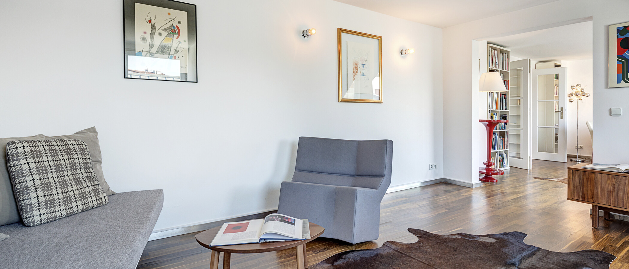 мансардная квартира München Maxvorstadt 02 гостиная 5221