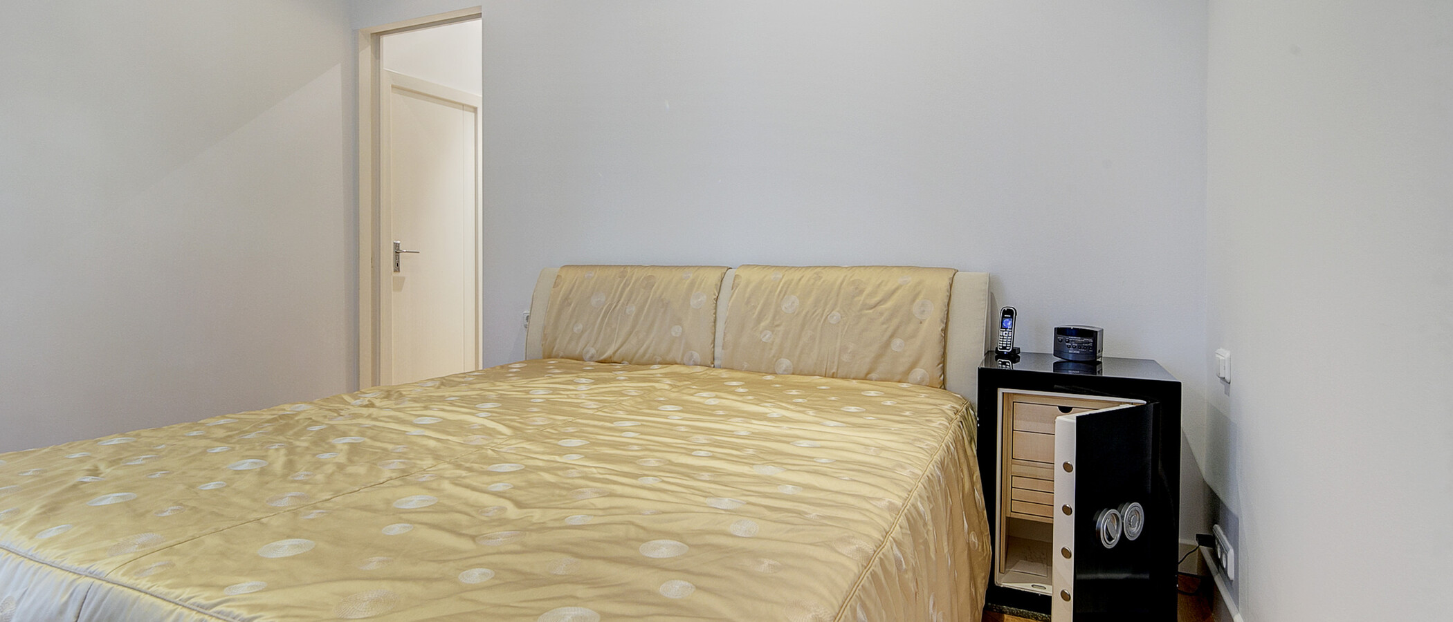 квартира München Schwabing-West (rund um den Hohenzollernplatz) 01 спальная 5273