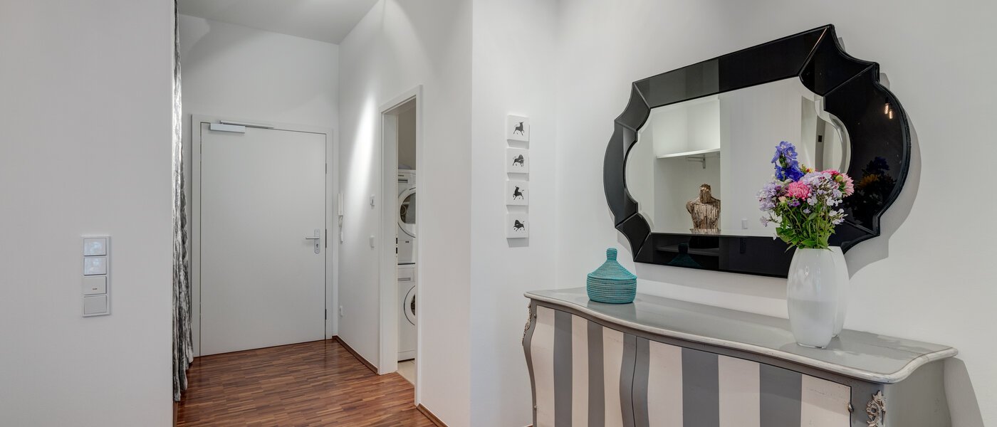 квартира München Isarvorstadt 02 коридор 5280