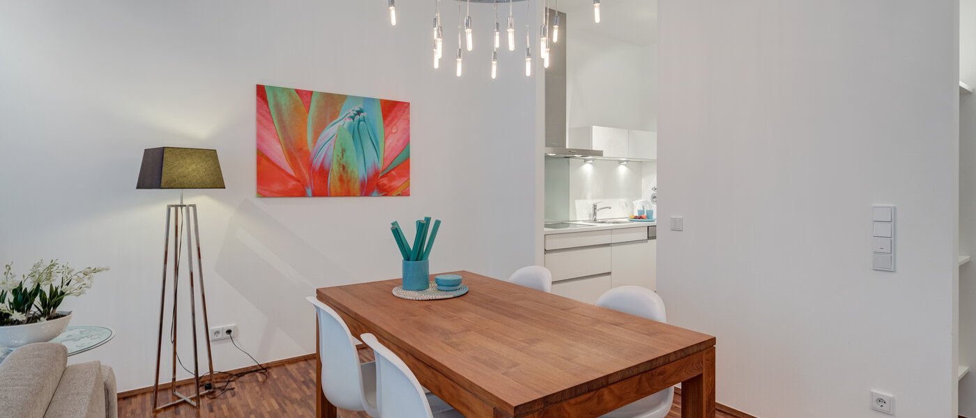 квартира München Isarvorstadt 01 обеденная зона 5280