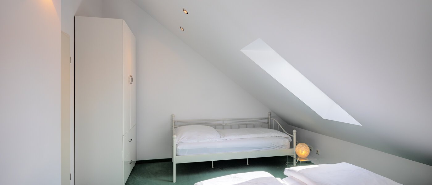 таунхаус München Westpark 03 2-я спальная комната 5296