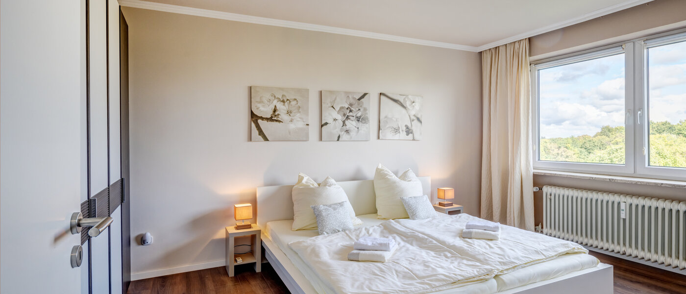 квартира München Bogenhausen 01 1-я спальная комната 53