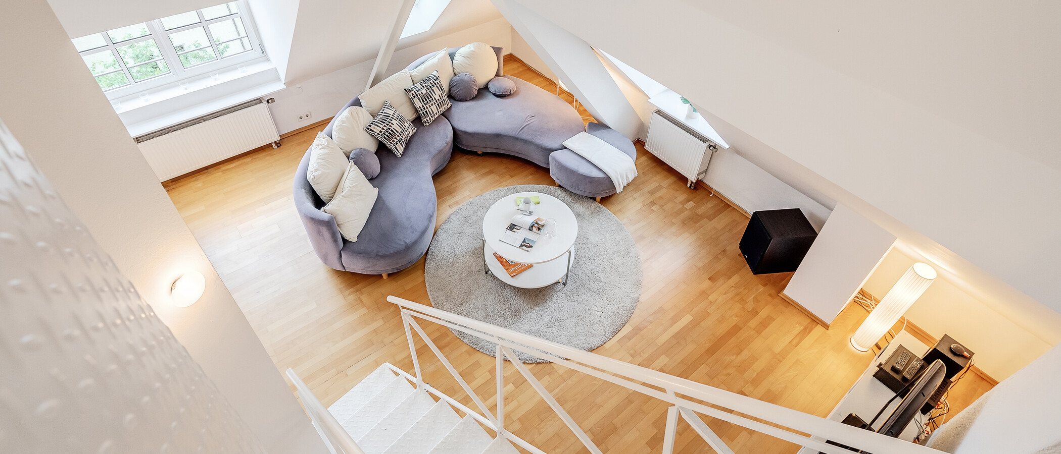квартира-галерея München Westend 05 спальная комната 5354