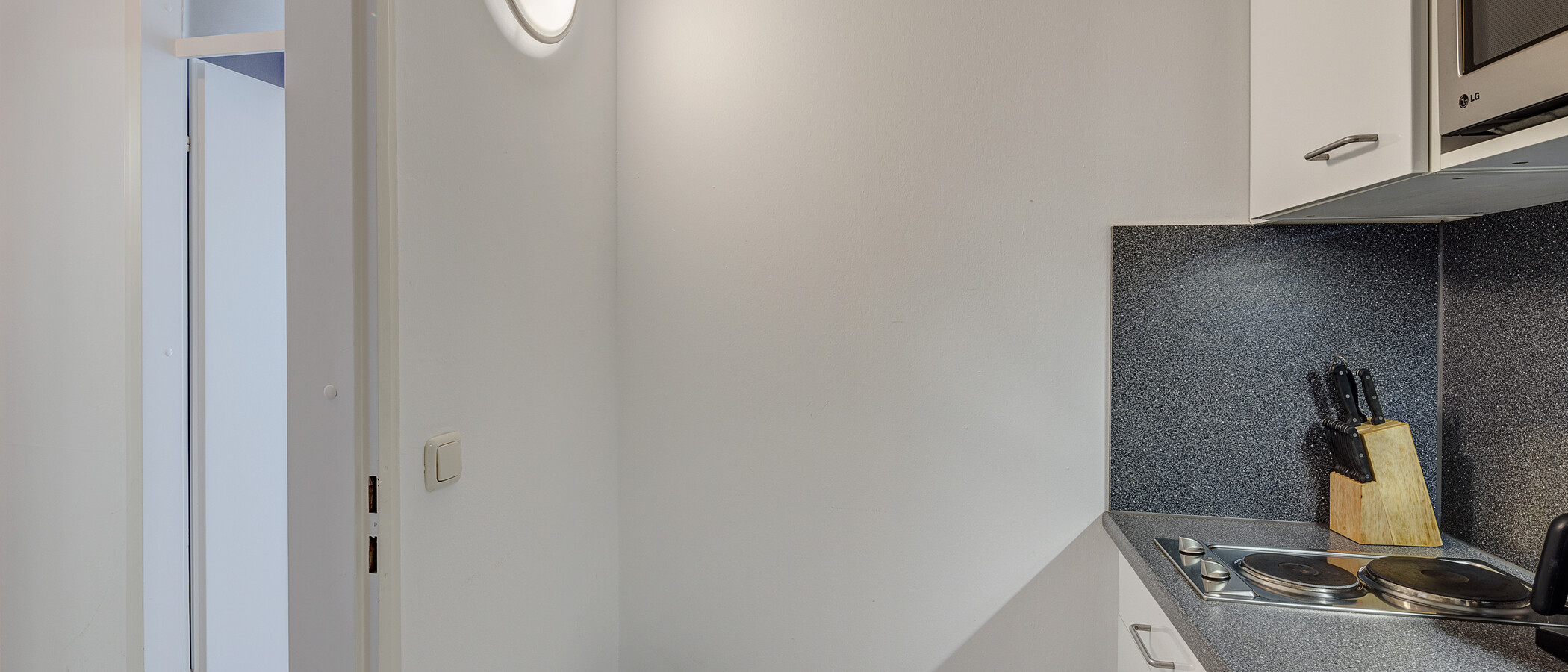 квартира München Schwabing (rechts der Leopoldstraße) 03 кухня 5389