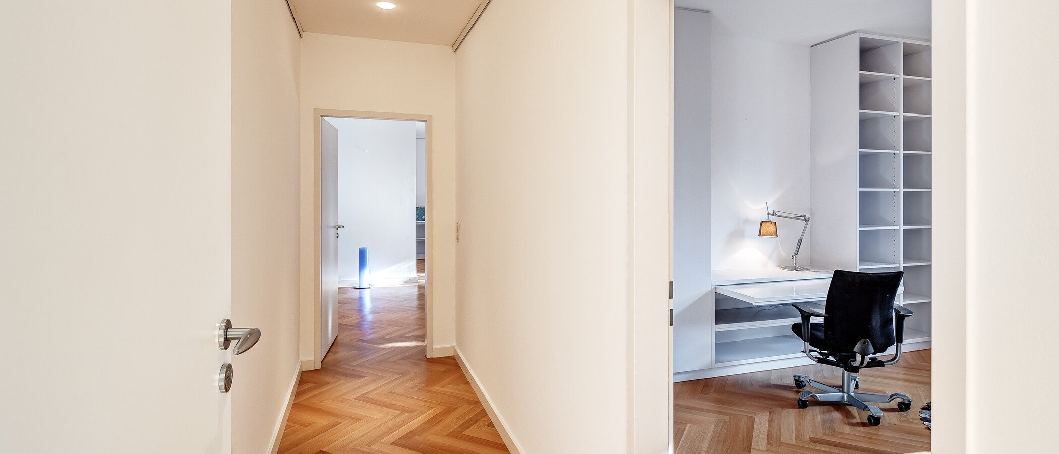 Особняк München Obermenzing 05 коридор 5436
