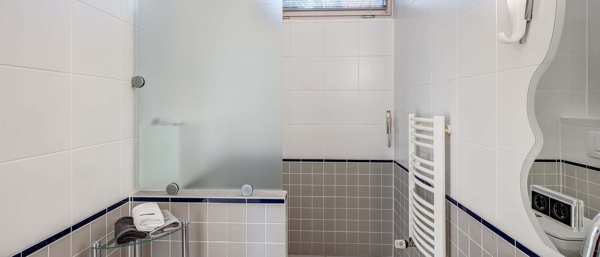 Особняк München Obermenzing 02 гостевой туалет 5436