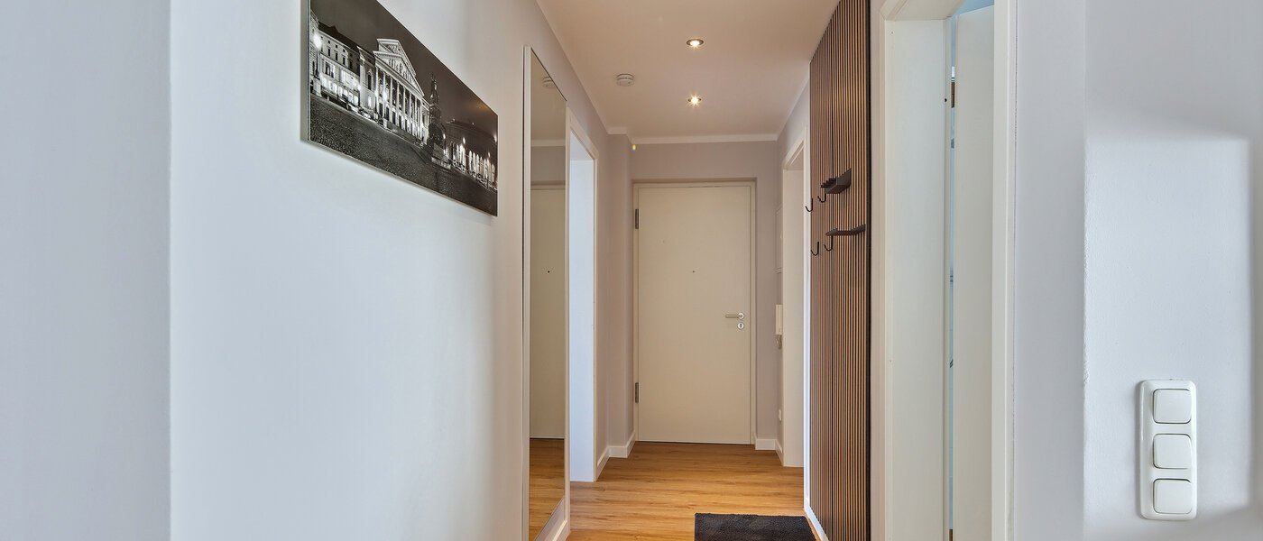 квартира München Schwabing 02 коридор 5558