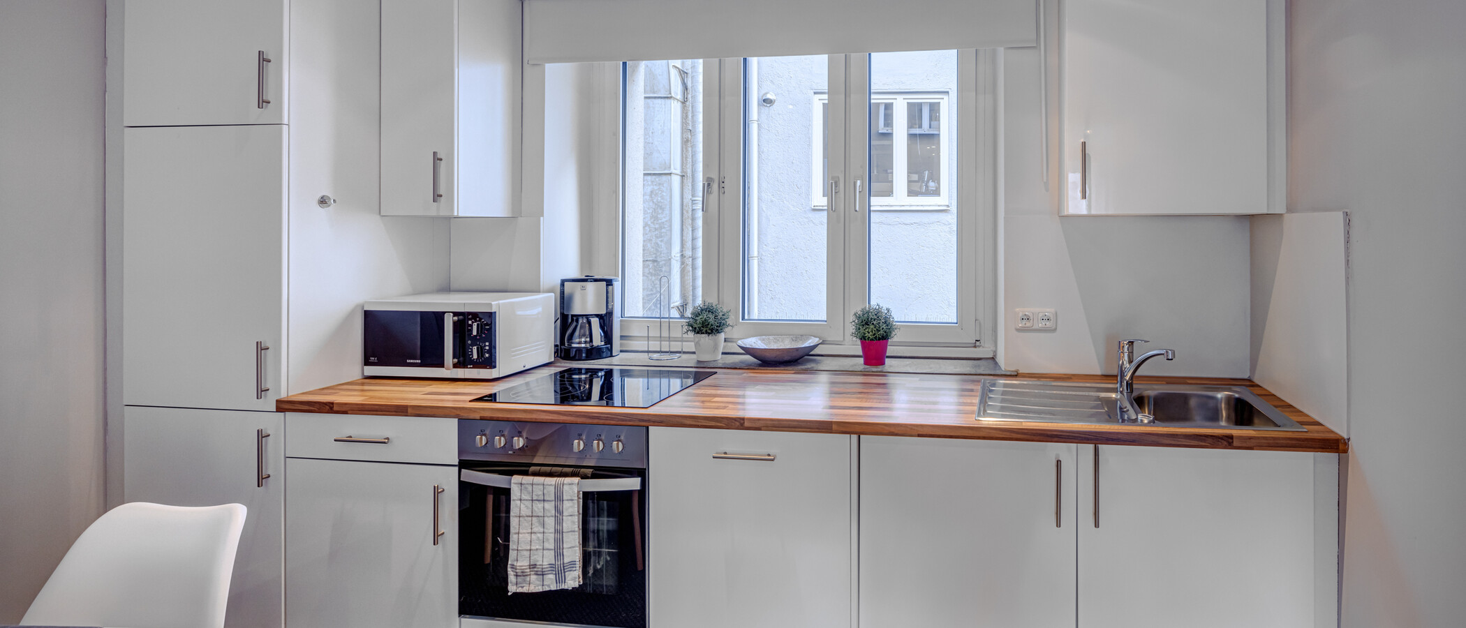 квартира München Schwabing-Nord (zw. Leopoldstraße & Englischen Garten) 01 кухня 5559