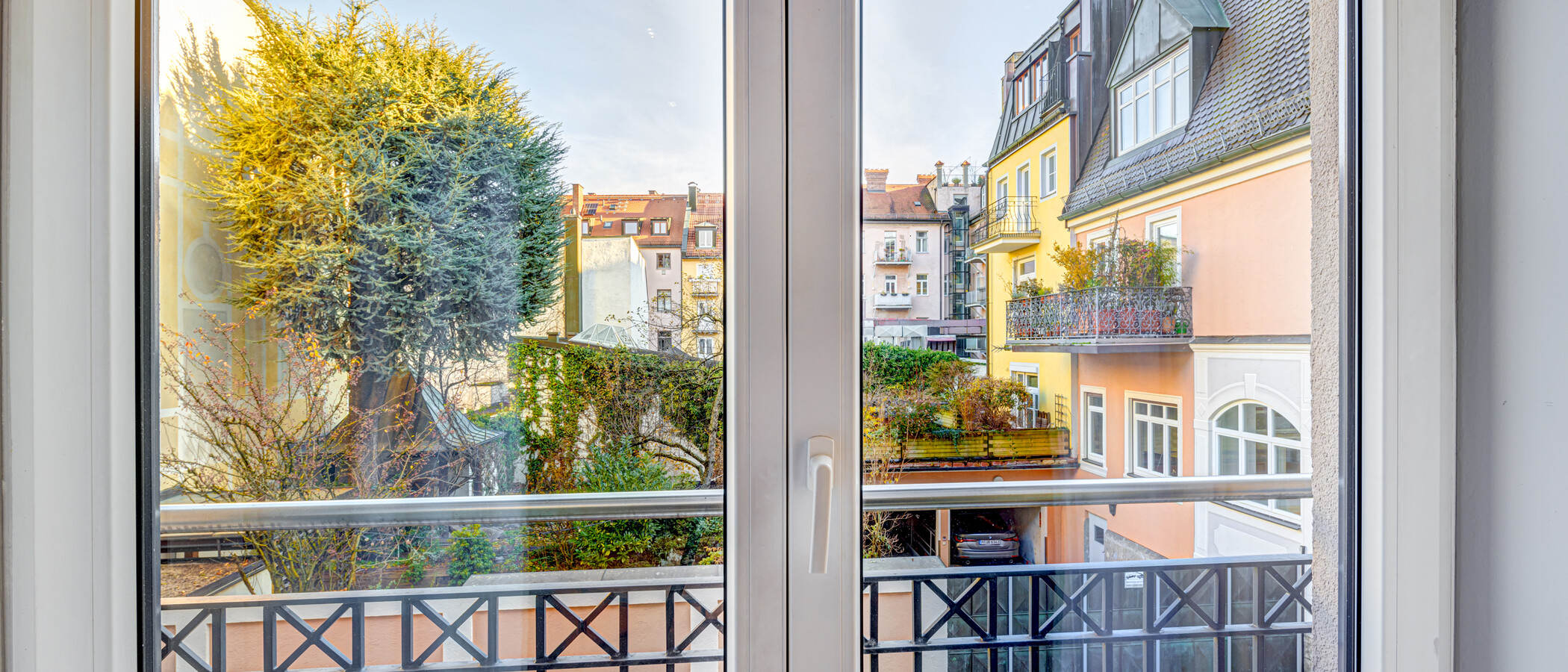 квартира München Schwabing-Nord (zw. Leopoldstraße & Englischen Garten) 01 вид из окна 5559