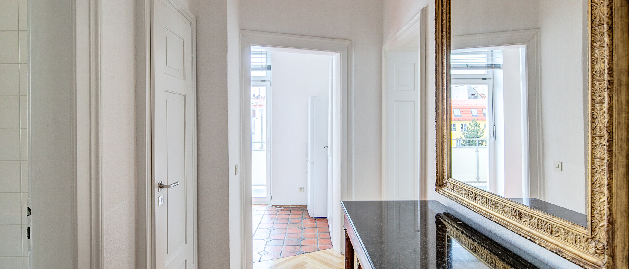 квартира München Schwabing (links der Leopoldstraße) 01 коридор 556