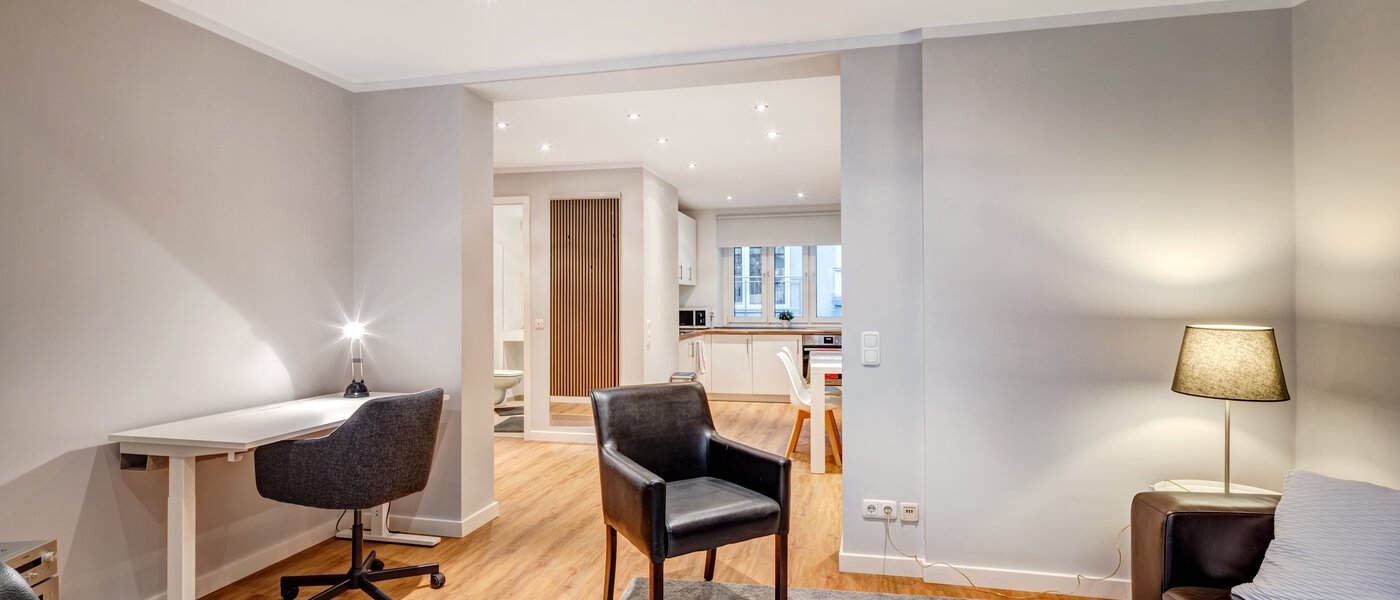 квартира München Schwabing-Nord (zw. Leopoldstraße & Englischen Garten) 03 жилое пространство 5560