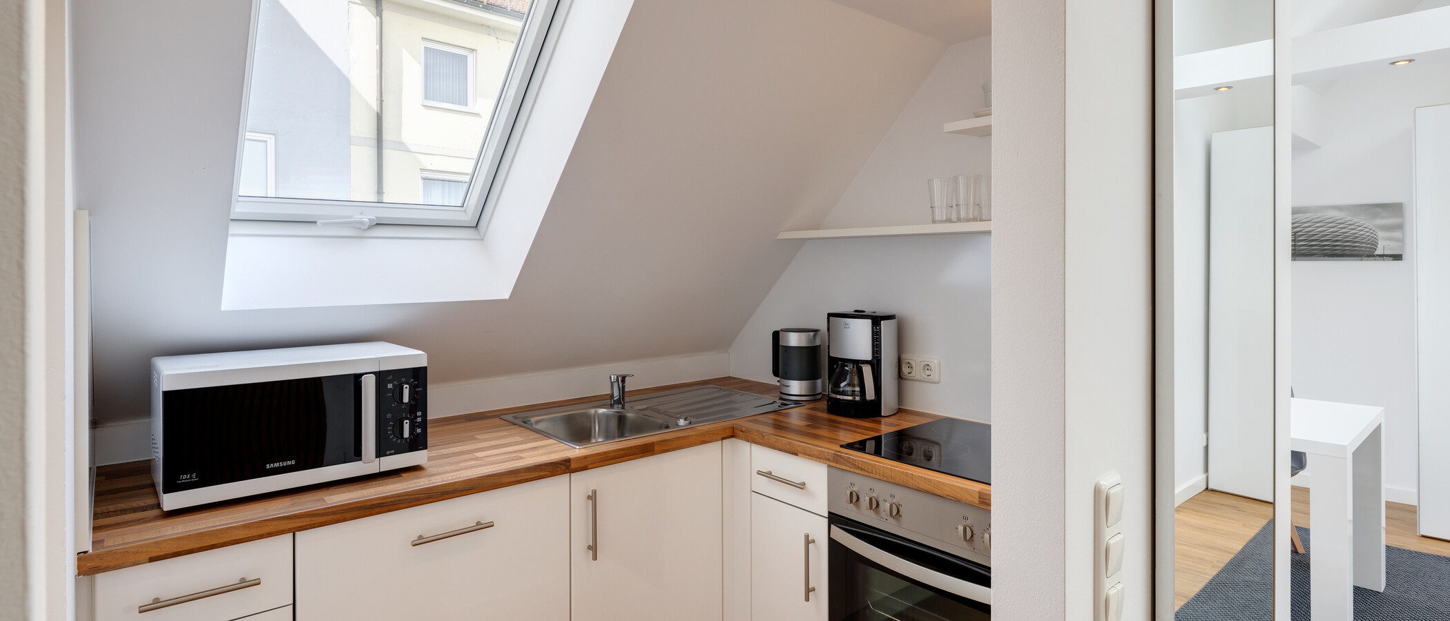 мансардная квартира München Schwabing 01 кухня 5576