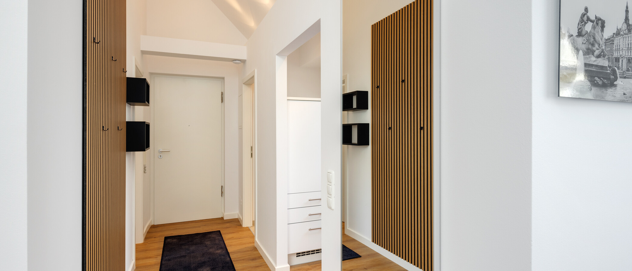 мансардная квартира München Schwabing 01 коридор 5576
