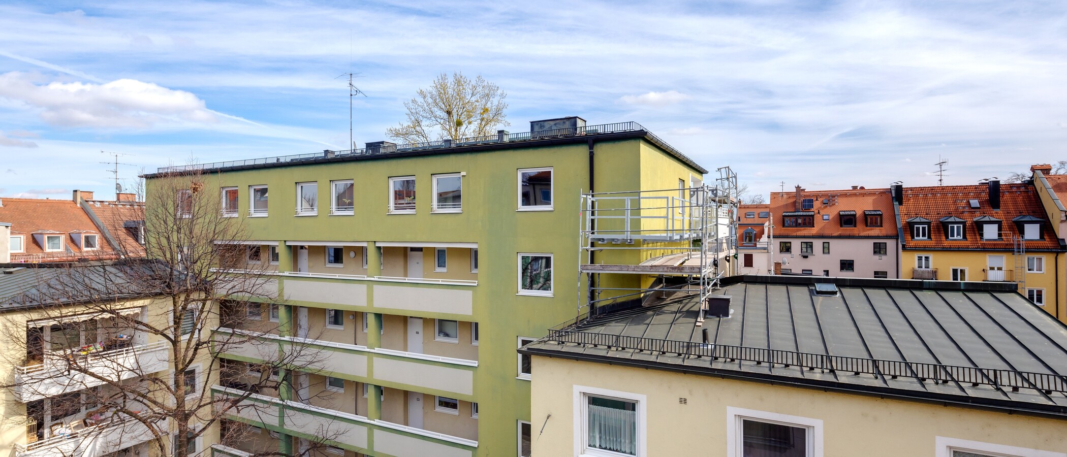 мансардная квартира München Schwabing 02 вид из окна 5576