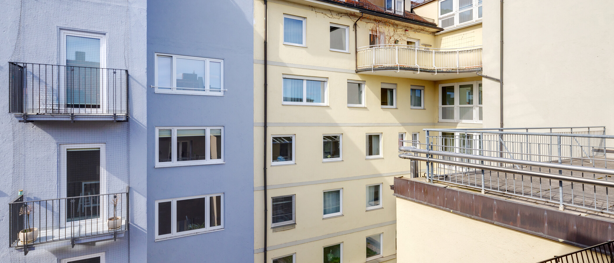 мансардная квартира München Schwabing 03 вид из окна 5576