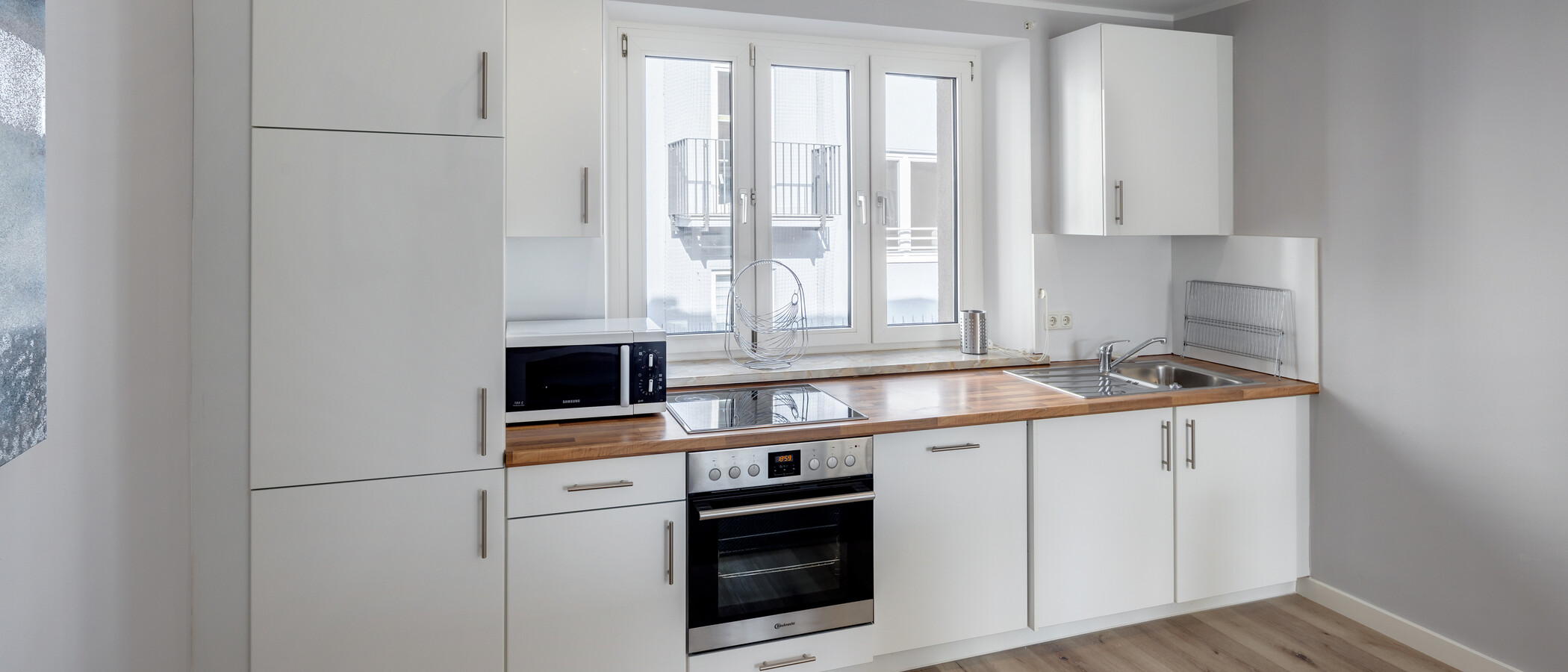 квартира München Schwabing-Nord (zw. Leopoldstraße & Englischen Garten) 01 кухня 5577
