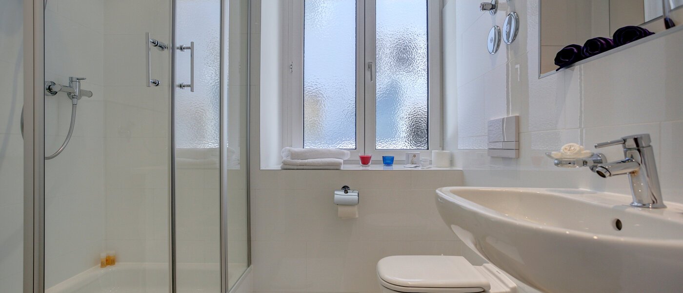 квартира München Schwabing 01 ванная комната 5588