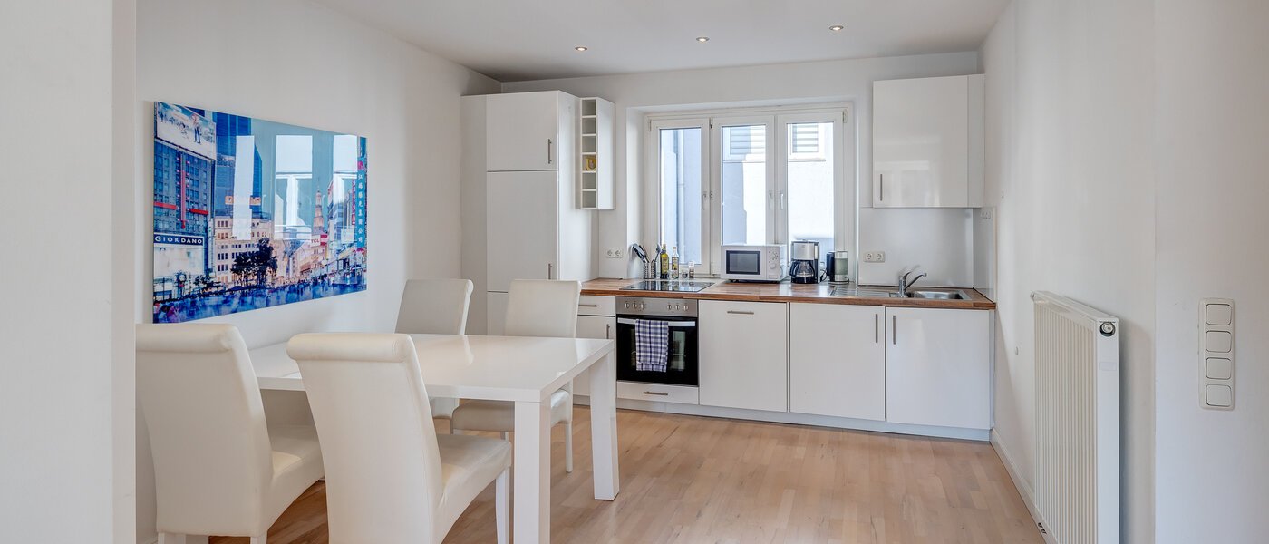 квартира München Schwabing 01 кухня 5590