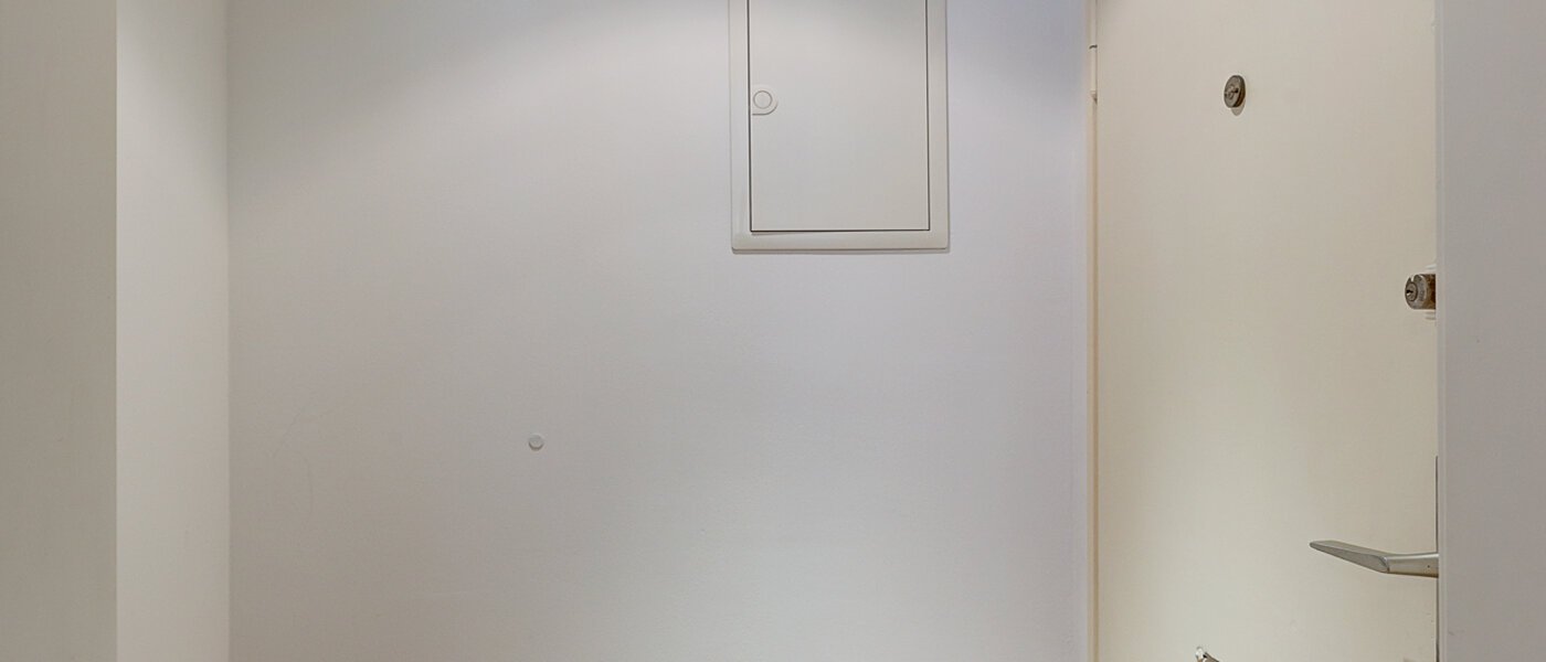 квартира München Haidhausen 01 коридор 5712