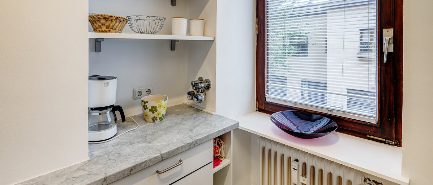 квартира München Schwabing (rechts der Leopoldstraße) 04 кухня 5719