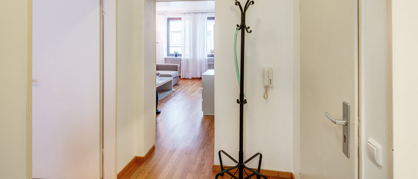 квартира München Schwabing (rechts der Leopoldstraße) 01 коридор 5719