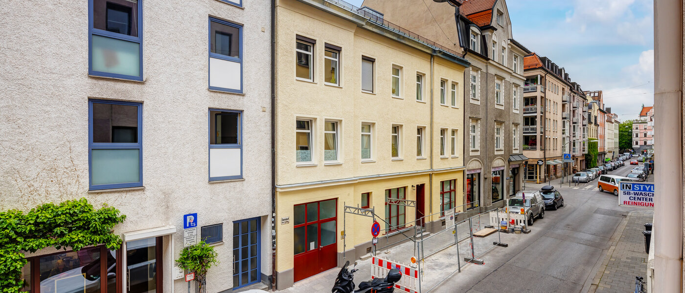 квартира München Schwabing (rechts der Leopoldstraße) 02 вид из окна 5719