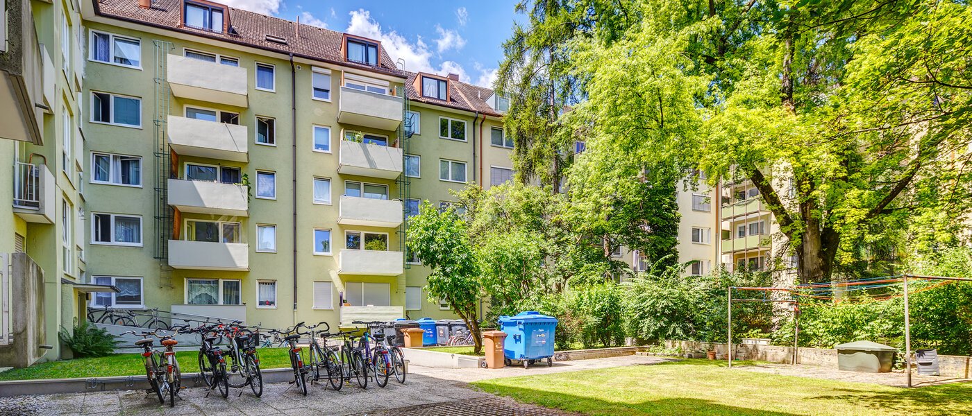 квартира München Neuhausen 01 внутренний двор  5827