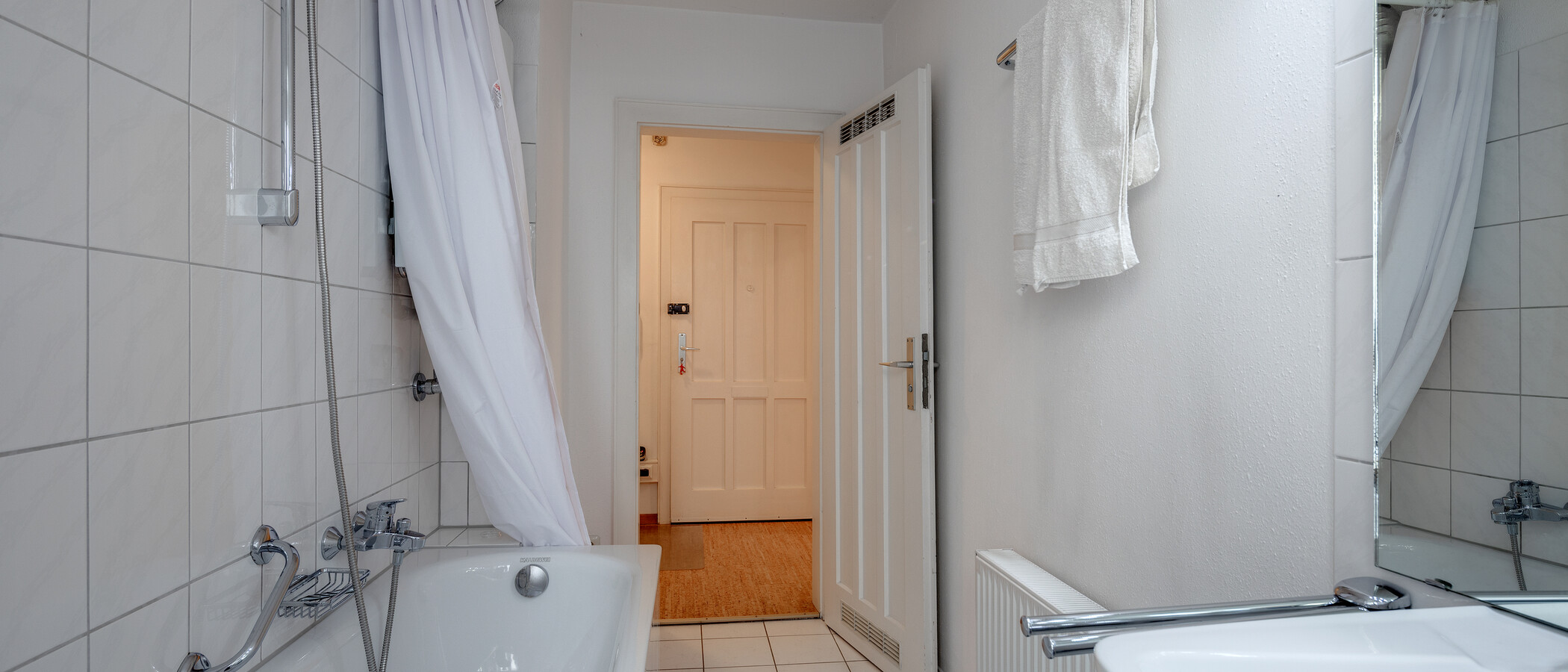 квартира München Schwabing-West (rund um den Hohenzollernplatz) 01 ванная комната 5868
