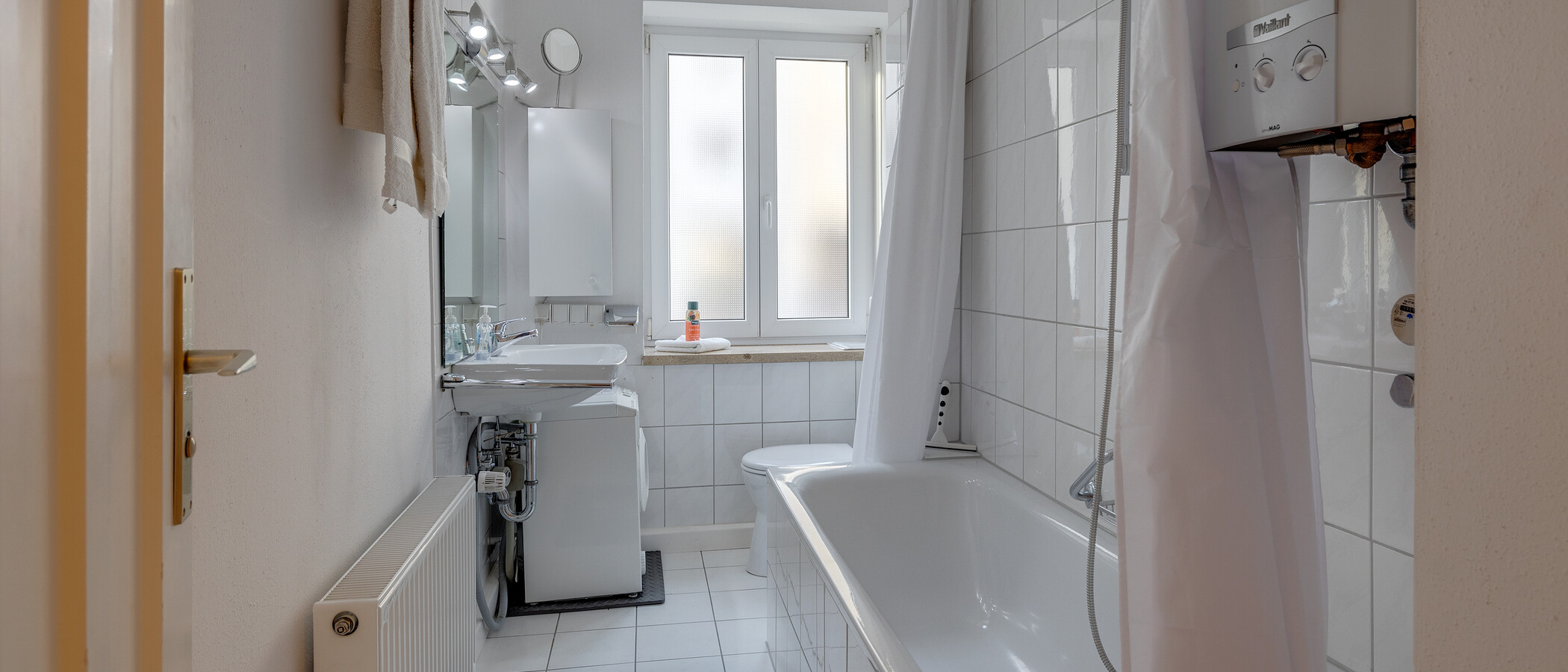 квартира München Schwabing-West (rund um den Hohenzollernplatz) 02 ванная комната 5868