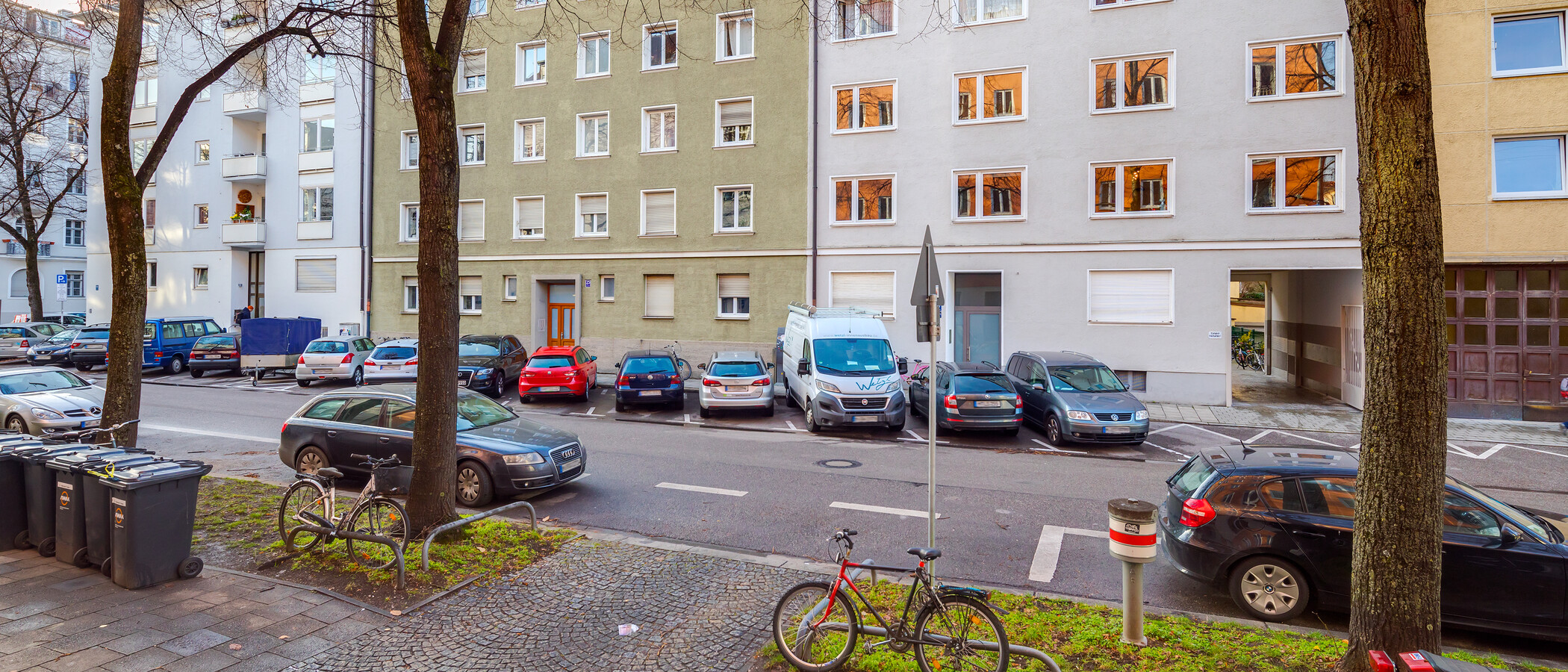 квартира München Schwabing-West (rund um den Hohenzollernplatz) 02 вид из окна 5868