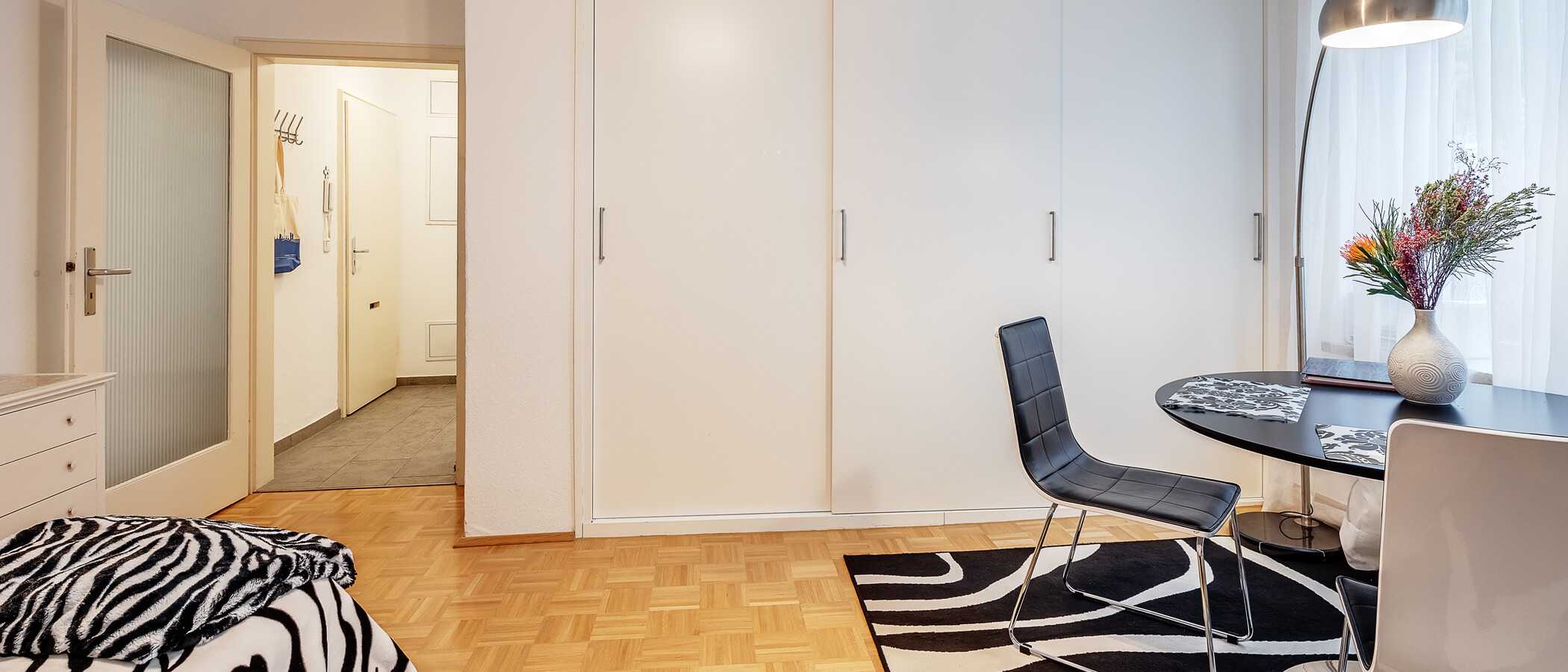 квартира München Schwabing-West (rund um den Hohenzollernplatz) 04 жилое пространство 6071