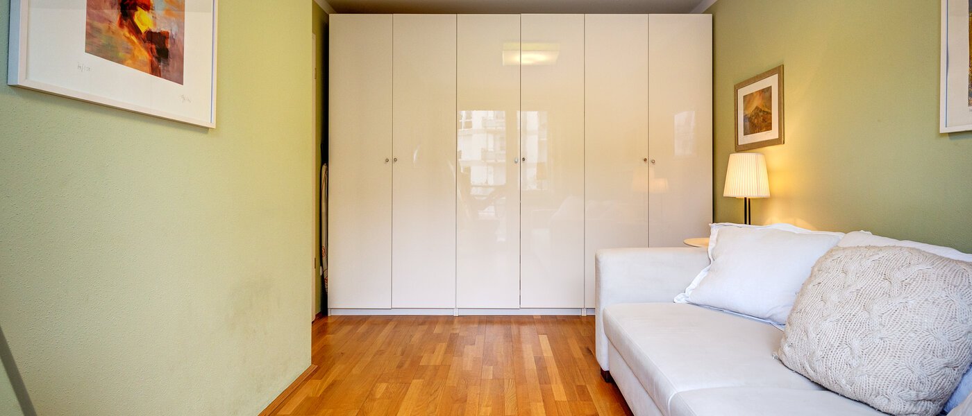 квартира München Bogenhausen 03 гостевая комната 6185