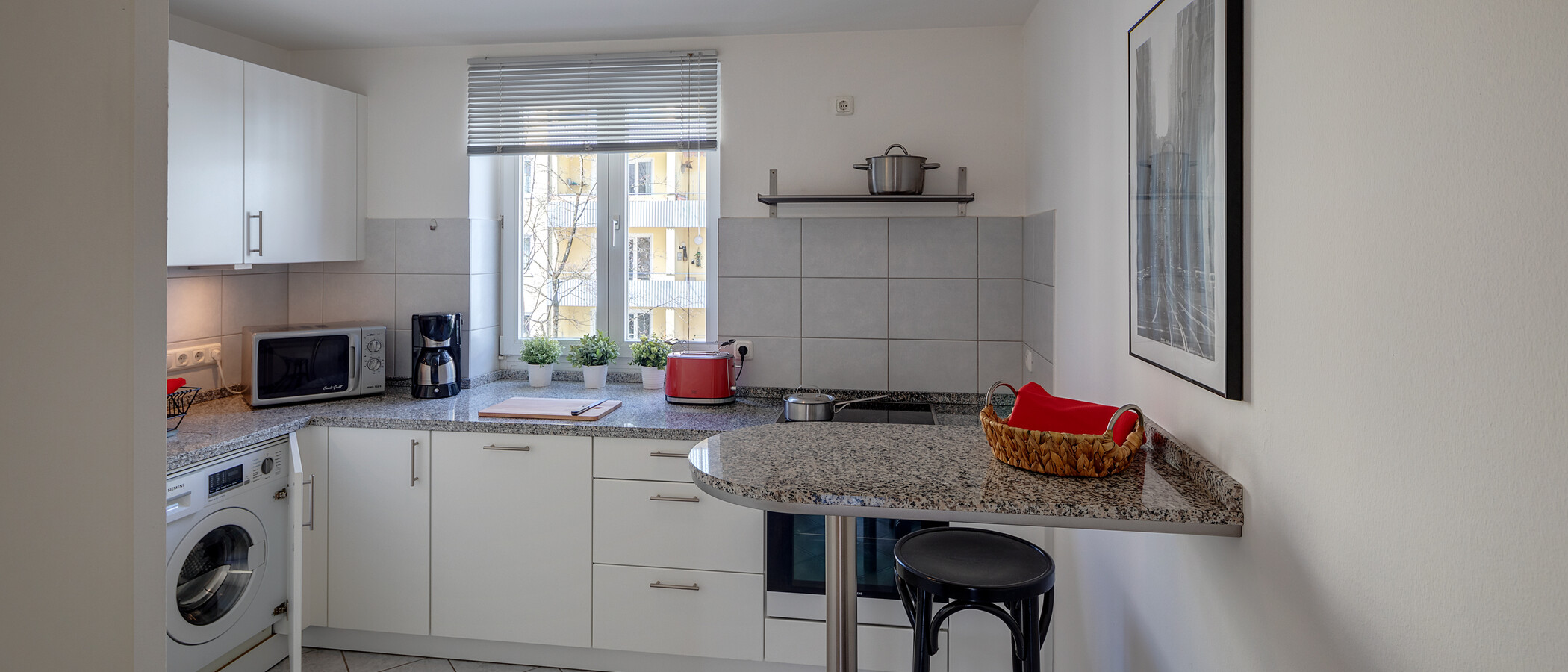 квартира München Maxvorstadt - Westen 01 кухня 6196