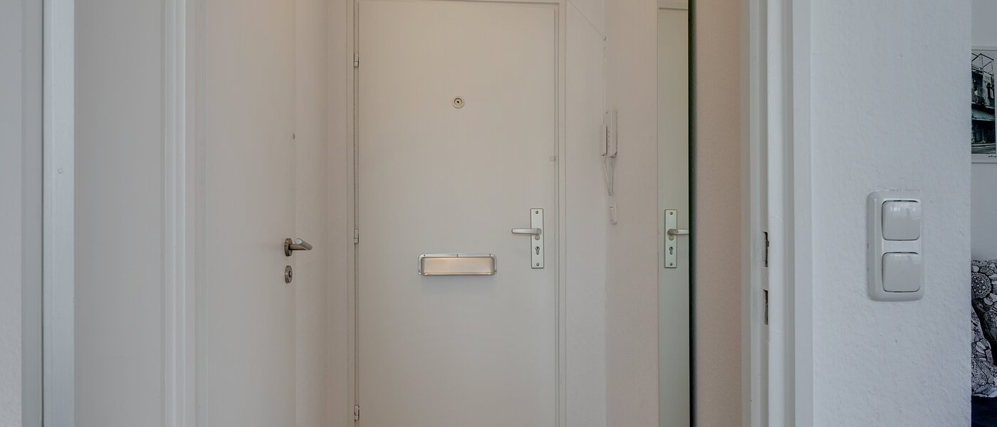 квартира München Maxvorstadt - Universitätsviertel 01 коридор 6205