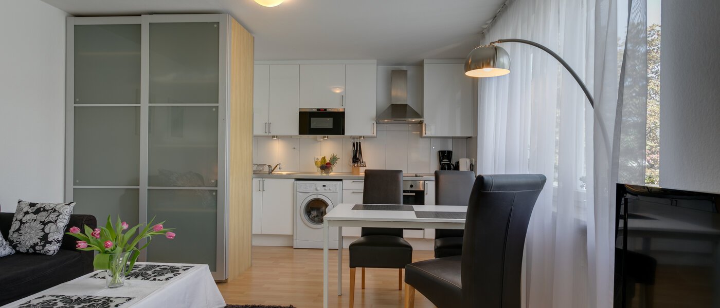 квартира München Maxvorstadt - Universitätsviertel 03 жилое пространство 6205