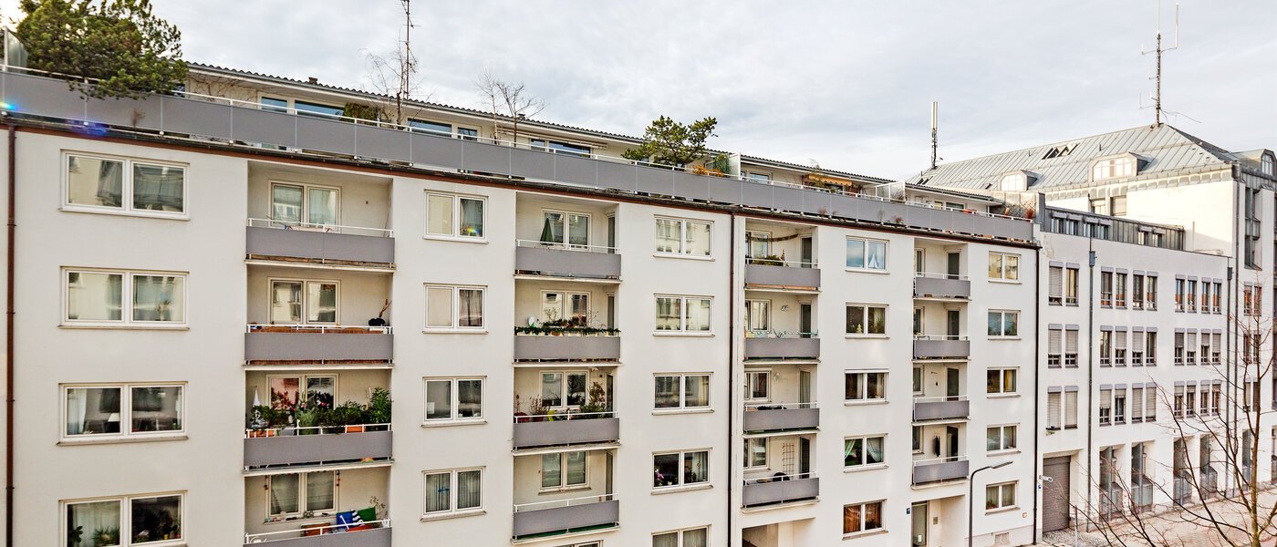 квартира München Schwabing (rechts der Leopoldstraße) 05 вид из окна 6219