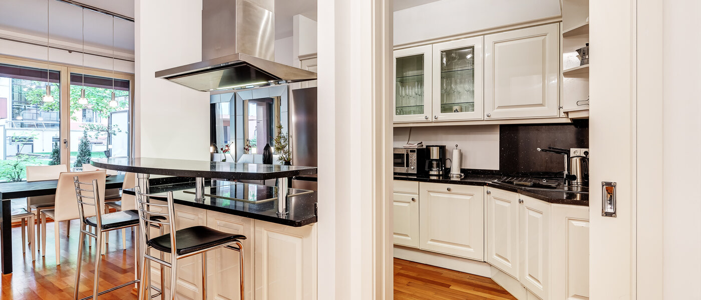 квартира München Schwabing-Nord (zw. Leopoldstraße & Englischen Garten) 04 кухня 6300