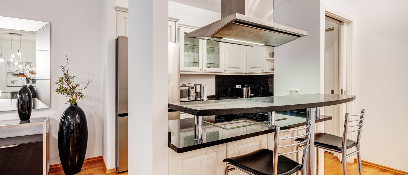 квартира München Schwabing-Nord (zw. Leopoldstraße & Englischen Garten) 05 кухня 6300