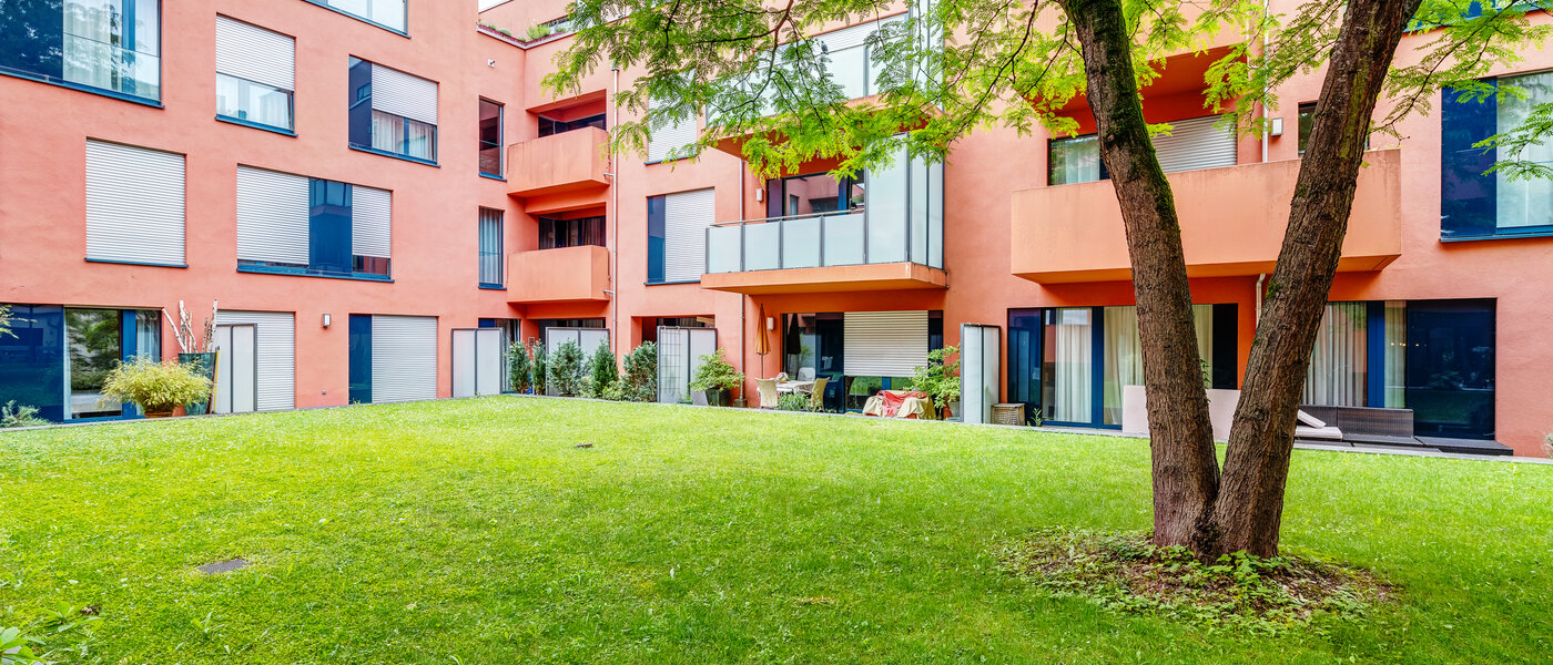 квартира München Schwabing-Nord (zw. Leopoldstraße & Englischen Garten) 03 вид из окна 6300