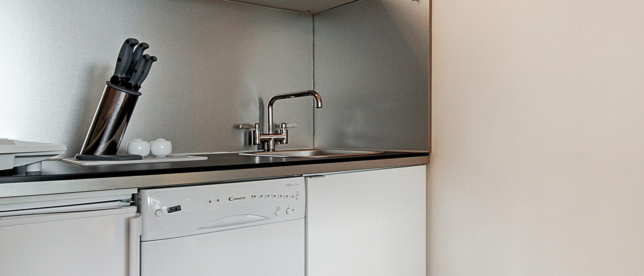 квартира München Schwabing-West 02 кухня 6415